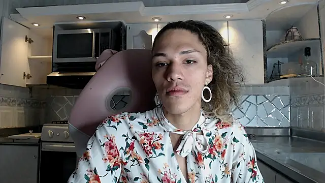 CrisOzzz online show from March 2026 05:31:01 PM