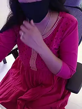 Queenlipx online show from March 2026 02:54:02 PM