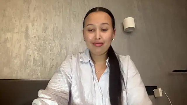 Dana 005 online show from March 2026 08:15:01 PM