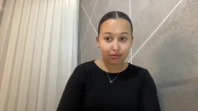 Snapshot of Dana_005 chatting on May 2026 09:09:02 PM Dana 005 online show from May 2026 09:09:02 PM