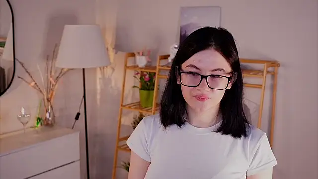 Snapshot of TwilaMode chatting on March 2026 03:52:02 AM TwilaMode online show from March 2026 03:52:02 AM