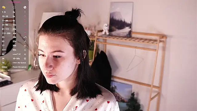 Snapshot of TwilaMode chatting on March 2026 04:07:02 AM TwilaMode online show from March 2026 04:07:02 AM