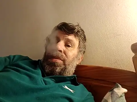 Snapshot of stud2512 chatting on February 2026 01:00:02 PM stud2512 online show from February 2026 01:00:02 PM