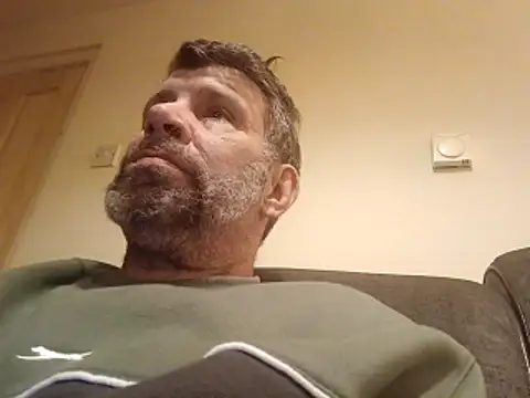 stud2512 online show from April 2026 09:16:01 PM