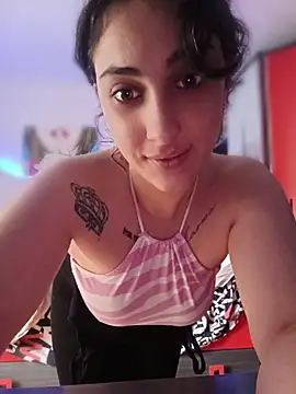 Snapshot of lagatitacantabra chatting on May 2026 12:32:02 PM lagatitacantabra online show from May 2026 12:32:02 PM