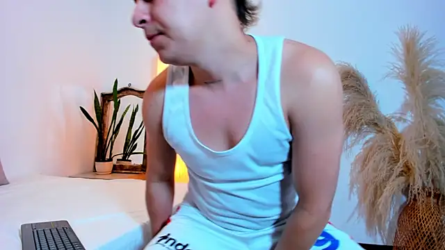 Snapshot of SamJoness_ chatting on February 2026 07:37:02 PM SamJoness online show from February 2026 07:37:02 PM