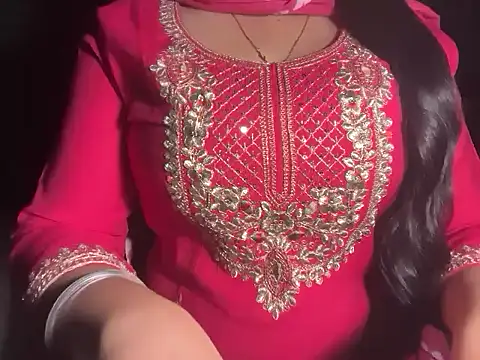 Avneet kaurr1 online show from April 2026 06:36:01 AM