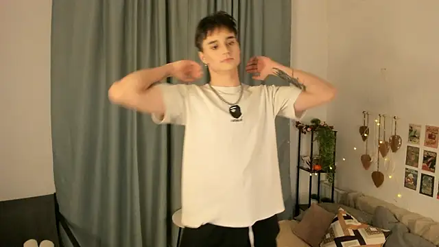 Snapshot of CipherMoth chatting on March 2026 09:17:01 PM CipherMoth online show from March 2026 09:17:01 PM