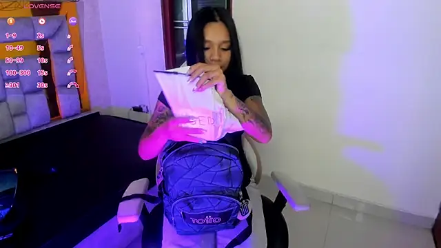 miiaboss  online show from April 2026 11:11:02 AM