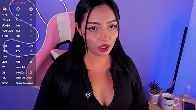 Snapshot of NinaAngel6 chatting on May 2026 04:41:02 AM NinaAngel6 online show from May 2026 04:41:02 AM