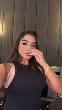 Snapshot of AnnyVega__ chatting on May 2026 08:59:02 PM AnnyVega online show from May 2026 08:59:02 PM