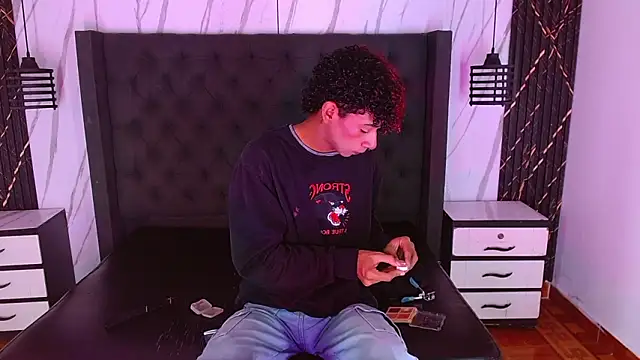 Snapshot of Billie_Turneer chatting on February 2026 10:18:01 PM Billie Turneer online show from February 2026 10:18:01 PM