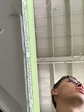 Thiago Jones1 online show from April 2026 08:47:01 PM