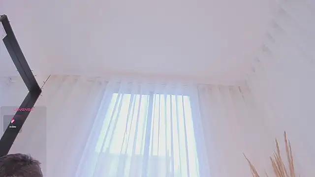 Thiago Jones1 online show from April 2026 04:01:01 PM