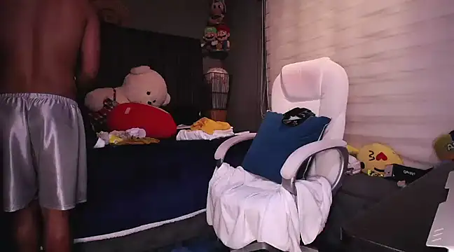 dirty 27cms online show from February 2025 05:49:02 PM