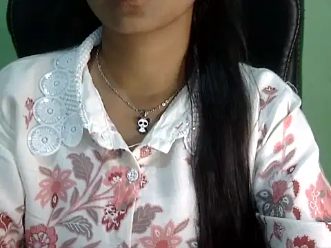 cute momo love online show from April 2026 05:16:01 AM