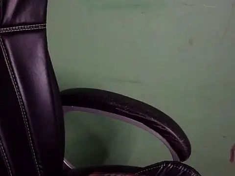 cute momo love online show from April 2026 06:00:02 AM