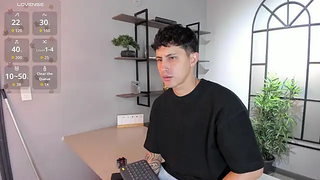 Snapshot of kamal_wolff chatting on February 2026 12:04:02 PM kamal wolff online show from February 2026 12:04:02 PM