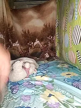 Snapshot of aron_yael chatting on March 2026 06:04:02 AM aron yael online show from March 2026 06:04:02 AM