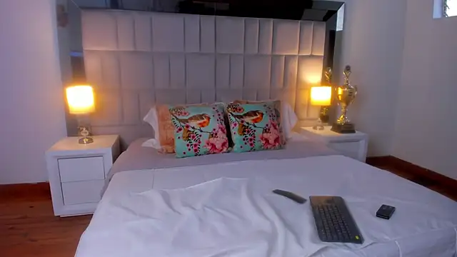 Snapshot of Tiffanyy_Lam chatting on March 2026 10:05:02 PM Tiffanyy Lam online show from March 2026 10:05:02 PM