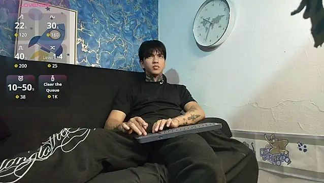 Snapshot of Tessarion_Black chatting on May 2026 04:29:02 AM Tessarion Black online show from May 2026 04:29:02 AM