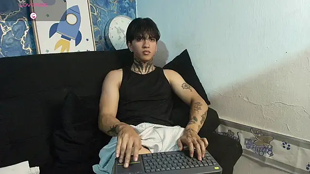 Snapshot of Tessarion_Black chatting on June 2026 06:37:02 AM Tessarion Black online show from June 2026 06:37:02 AM