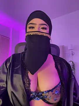 Snapshot of Yasmin_cute chatting on July 2026 07:40:01 PM Yasmin cute online show from July 2026 07:40:01 PM