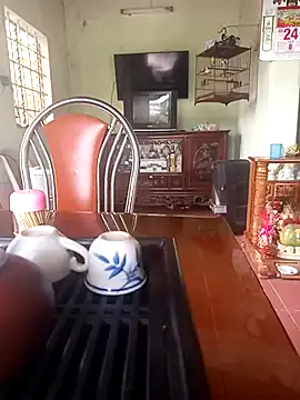 hungdecu online show from February 2026 01:25:02 AM