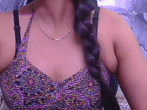 Snapshot of Aayesha-queen chatting on May 2026 03:48:01 AM Aayesha-queen online show from May 2026 03:48:01 AM