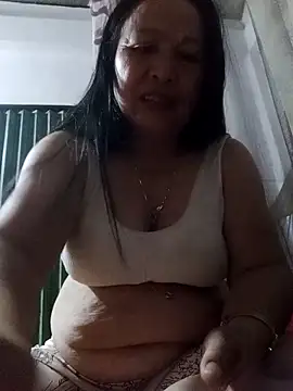 Snapshot of heesuu11 chatting on March 2026 10:12:01 PM heesuu11 online show from March 2026 10:12:01 PM