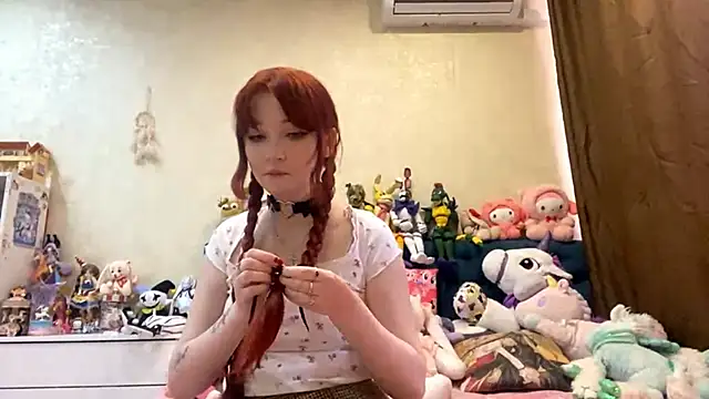 Snapshot of AlisaHoshiCos chatting on April 2026 08:15:01 AM AlisaHoshiCos online show from April 2026 08:15:01 AM