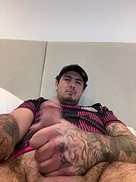 MaximoVaca online show from February 2026 07:18:01 AM