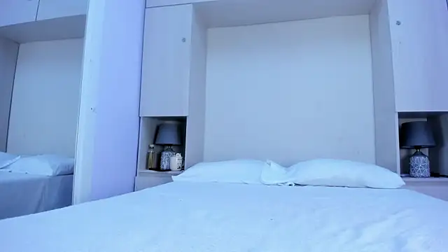 Oshun 444 online show from March 2026 12:11:01 PM