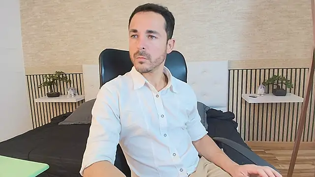 Adams Sanz online show from April 2026 07:30:02 PM