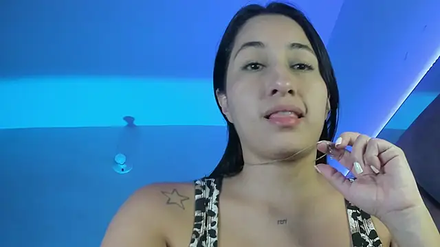 Snapshot of Alanah_connory chatting on June 2026 06:19:01 PM Alanah connory online show from June 2026 06:19:01 PM