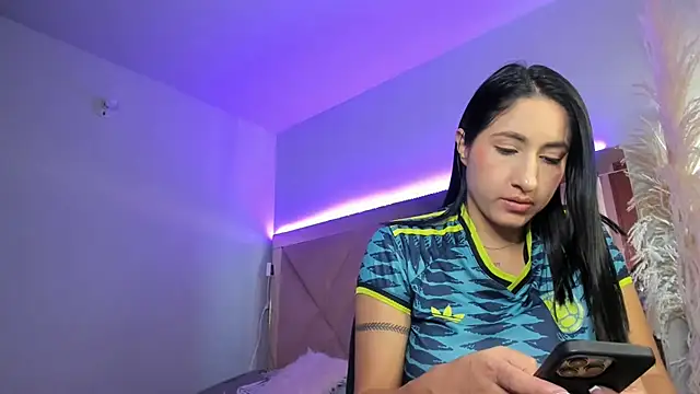 Snapshot of Alanah_connory chatting on July 2026 03:27:02 PM Alanah connory online show from July 2026 03:27:02 PM