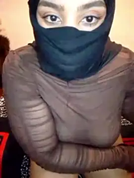 Snapshot of madleen_Mm chatting on March 2026 10:01:01 PM madleen Mm online show from March 2026 10:01:01 PM