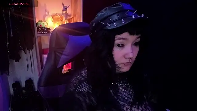 Snapshot of aradia_66 chatting on May 2026 03:35:02 AM aradia 66 online show from May 2026 03:35:02 AM