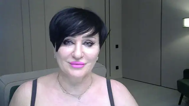 Kleotempt online show from April 2026 09:39:33 PM