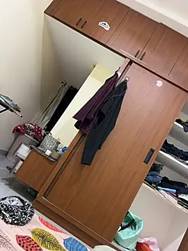 Snapshot of Varun_93 chatting on February 2026 10:08:02 PM Varun 93 online show from February 2026 10:08:02 PM