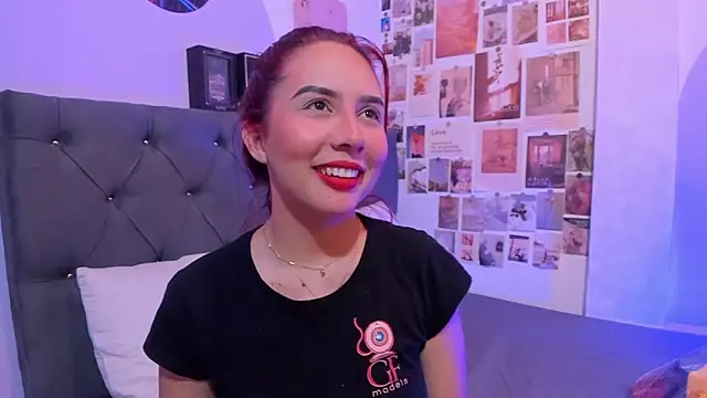 Snapshot of violeta_blaze1 chatting on June 2026 10:03:02 AM violeta blaze1 online show from June 2026 10:03:02 AM