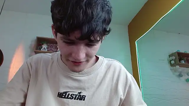 Snapshot of trevor_mob chatting on February 2026 08:51:01 PM trevor mob online show from February 2026 08:51:01 PM