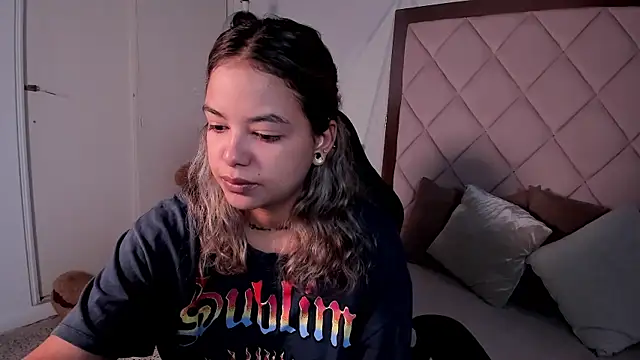 Snapshot of dulce_lyraa1 chatting on July 2026 03:42:01 AM dulce lyraa1 online show from July 2026 03:42:01 AM