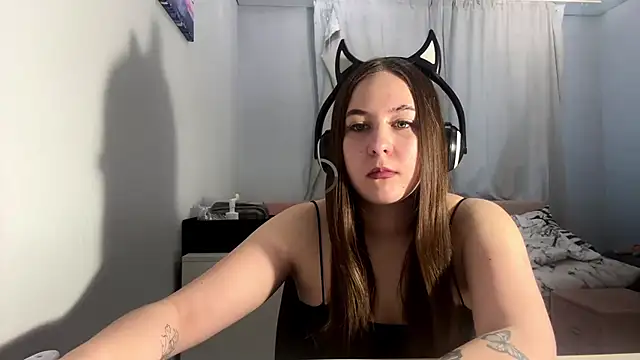 Snapshot of SheryllPickrel chatting on March 2026 01:06:01 PM SheryllPickrel online show from March 2026 01:06:01 PM