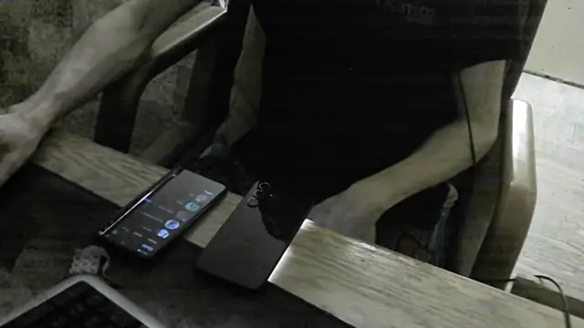 Snapshot of FiSTALiTY chatting on May 2026 09:14:01 AM FiSTALiTY online show from May 2026 09:14:01 AM