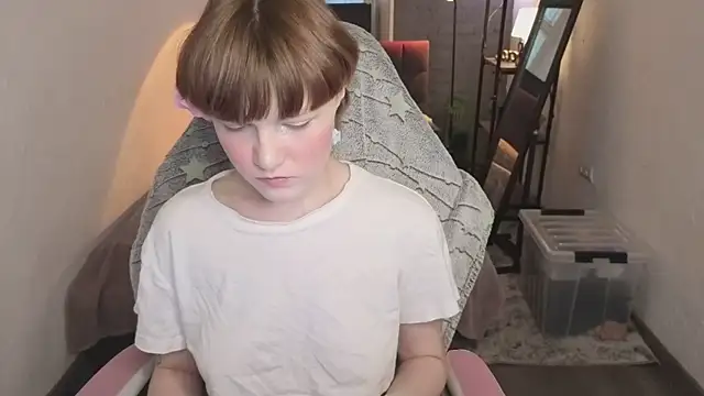  DreamLuna1  online show from March 2026 01:06:02 PM