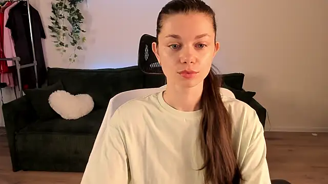  Eva Vibe  online show from March 2026 11:43:01 AM