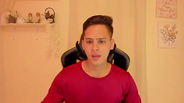 sexy andres01 online show from April 2026 02:01:02 PM