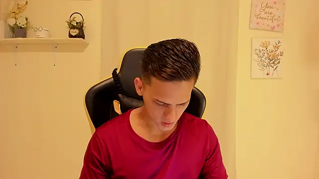 Snapshot of sexy_andres01 chatting on July 2026 10:05:02 PM sexy andres01 online show from July 2026 10:05:02 PM