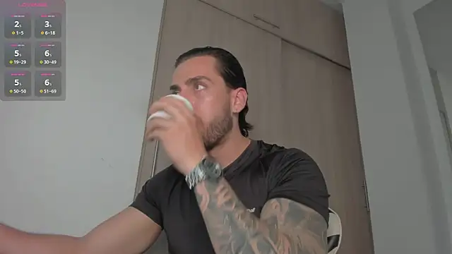 Axel  Blaze online show from June 2026 01:35:01 PM